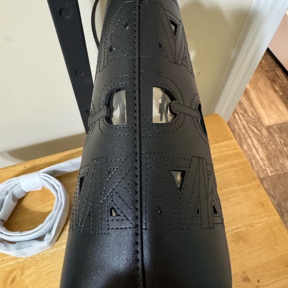 Michael Kors Black Cut Out Tote Bag - Picture 4 of 8